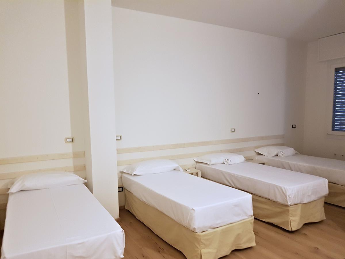 La Camera Bologna-Stazione Affittaly Rooms מראה חיצוני תמונה