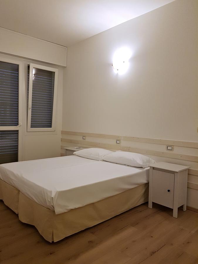 La Camera Bologna-Stazione Affittaly Rooms מראה חיצוני תמונה